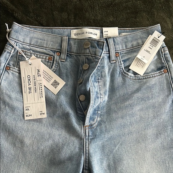 DENIM FORUM | Aritzia Yoko Hi Rise Slim | 27W/30L - Picture 10 of 12